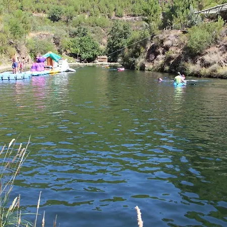 Semesterbostad Monte Cerejas *