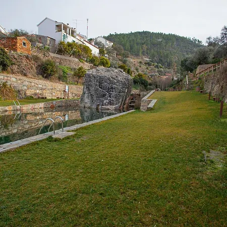 Monte Cerejas Semesterbostad *