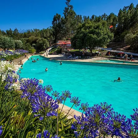 Monte Cerejas Holiday home