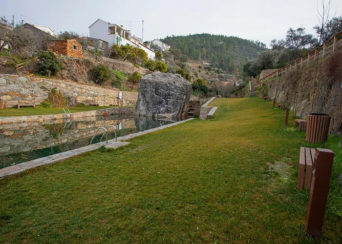 Monte Cerejas 度假居 *